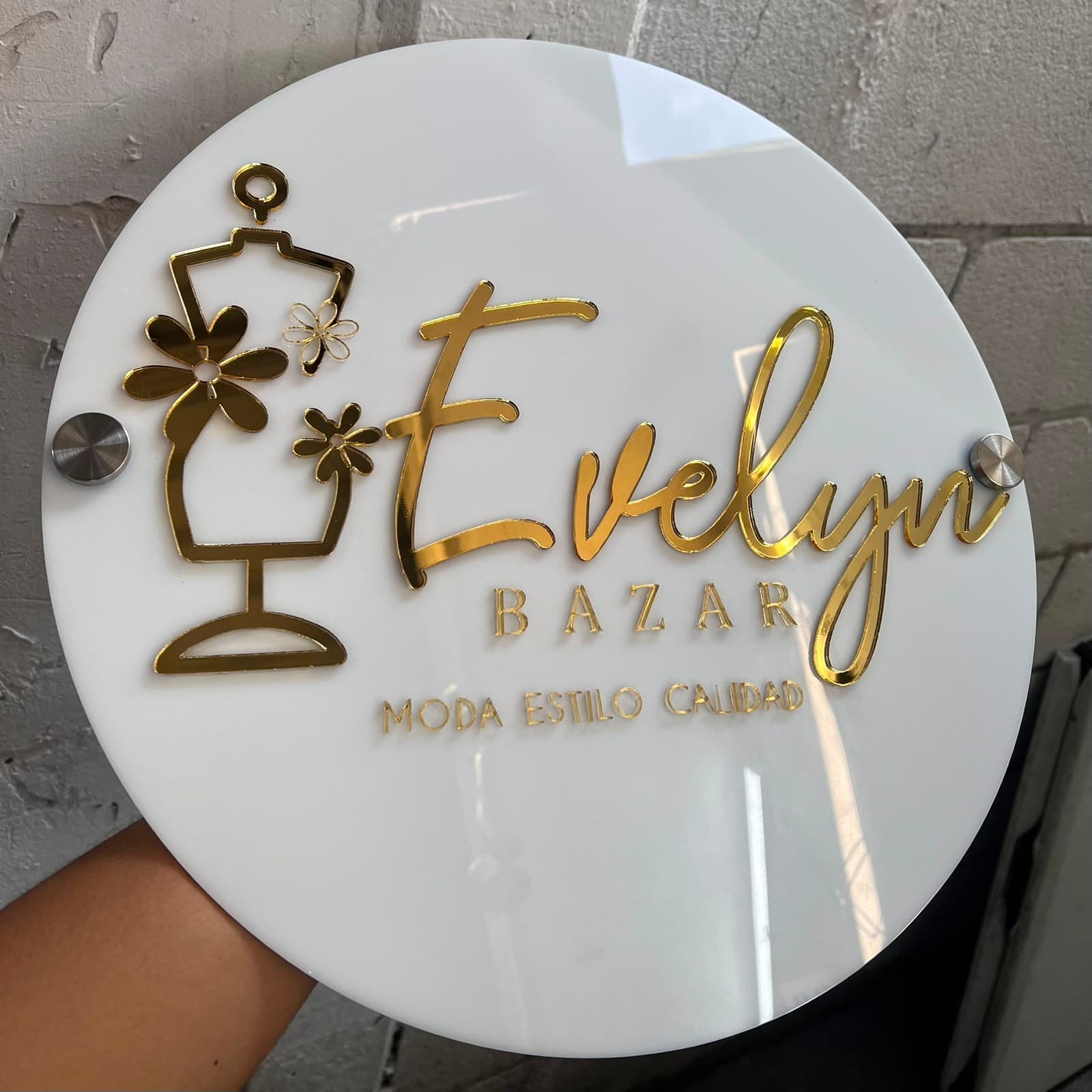Letrero personalizado hecho por Luaser para Evelyn Bazar